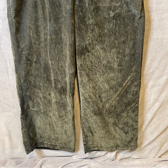 Universal Thread - Women's Holiday Short Sleeve Flocked Denim Jumpsui Olive - Picture 7 of 14